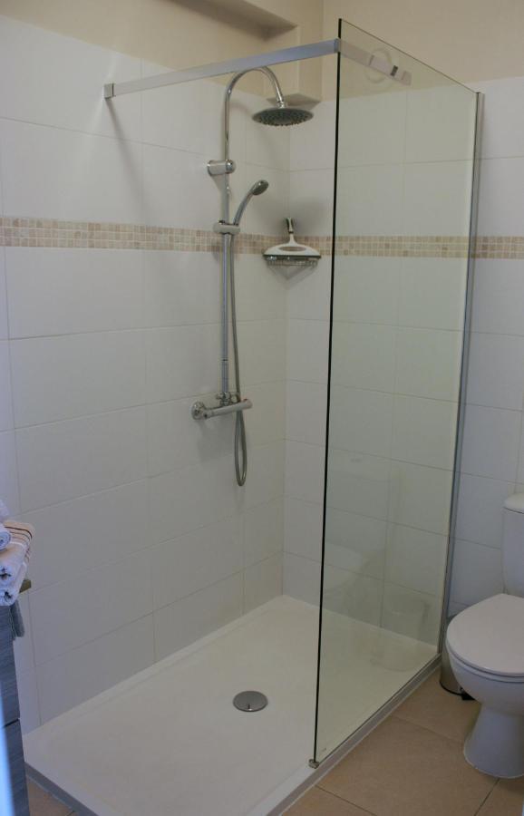 Les Camelias Bed & Breakfast Binic Eksteriør bilde